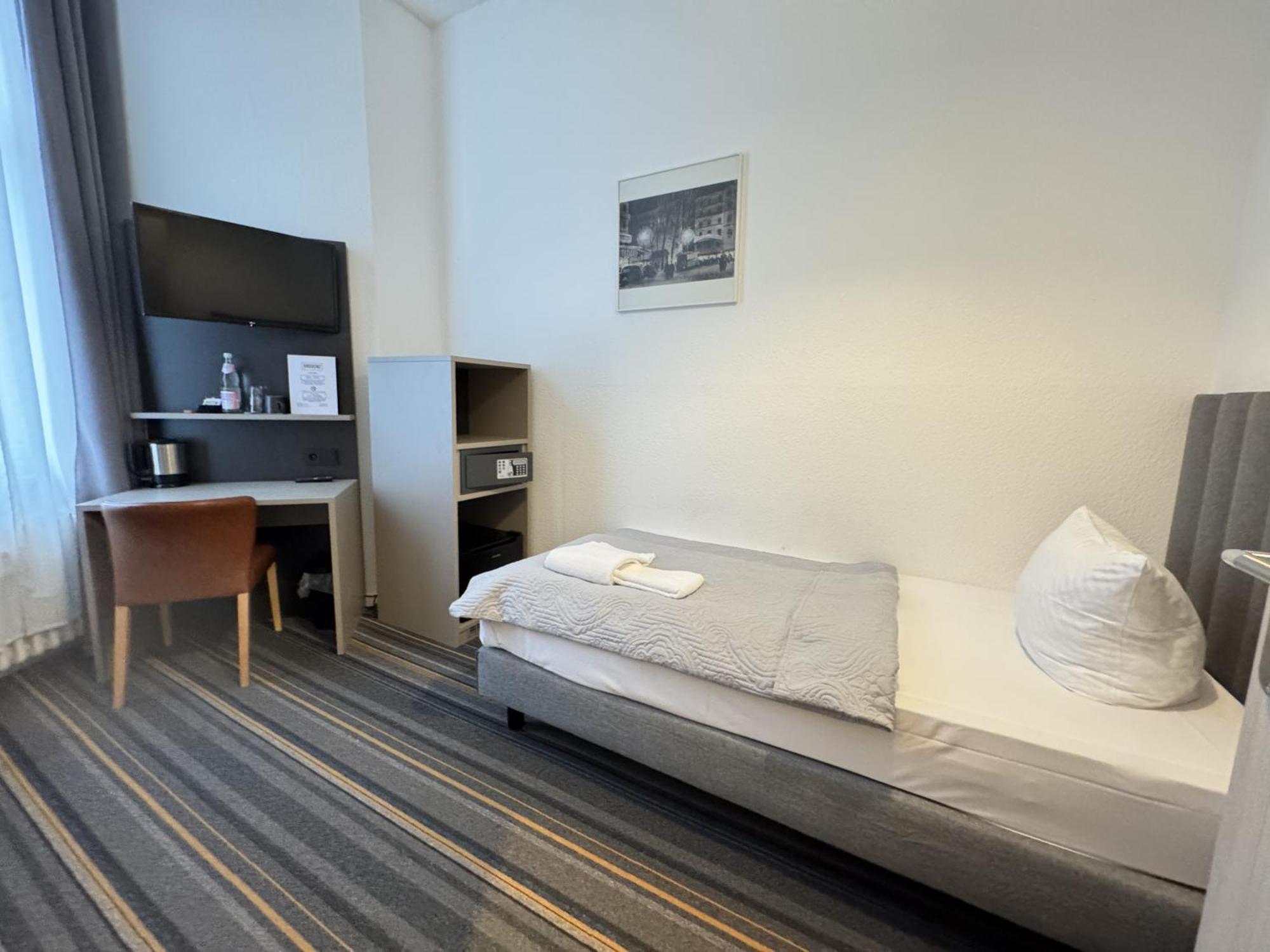 Hotel Bregenz Berlin Exterior foto